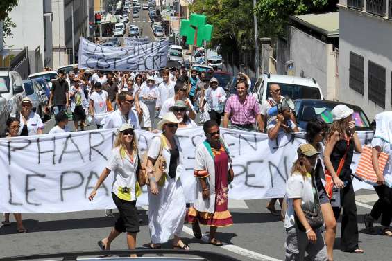 Les pharmaciens ne relâchent pas la pression