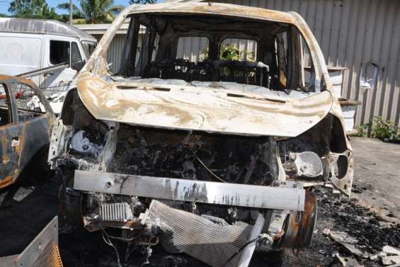 Saccages à Maré : dix hommes arrêtés