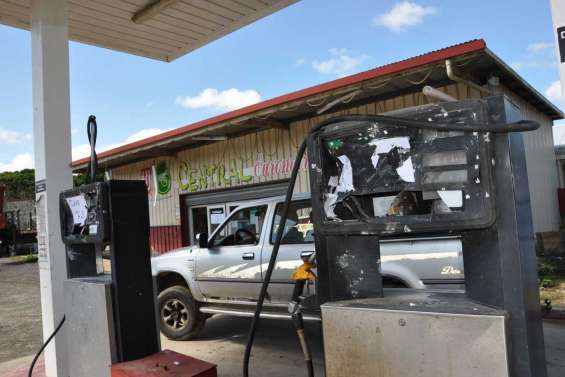 Neuf nouvelles interpellations à Maré