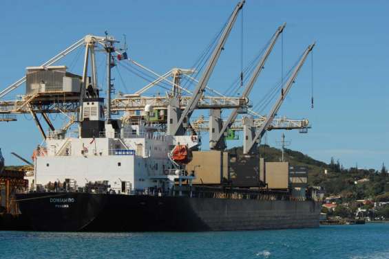 Mines : EPLP demande une pause