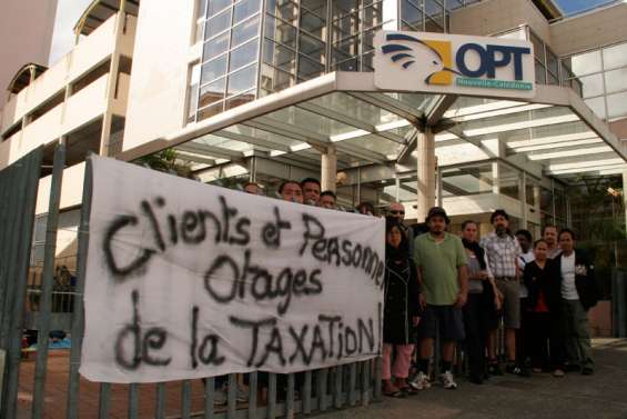 Grève au centre de tri de l'OPT