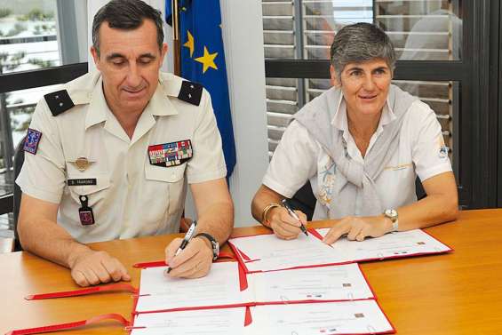 Des Jeux couleur kaki