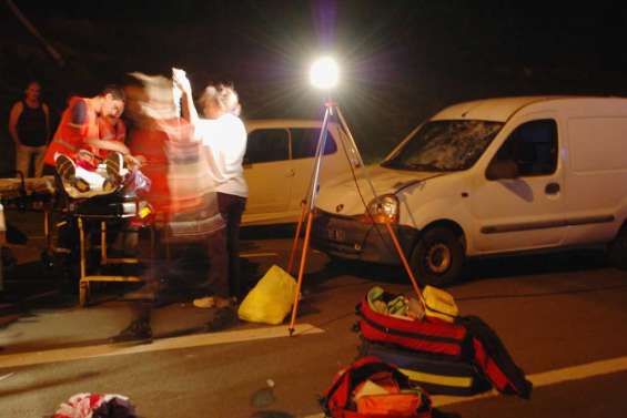 Dix morts dans les rues