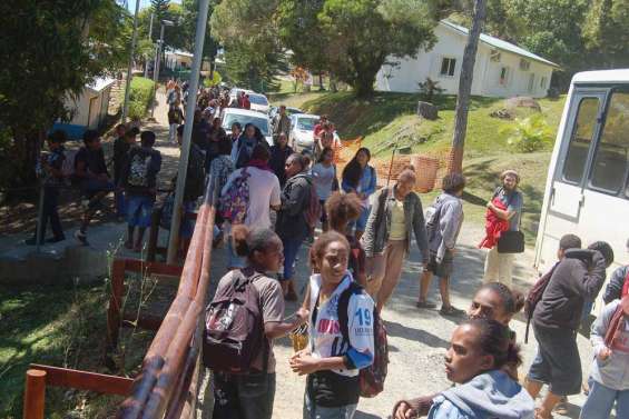 « Non à la fermeture d'une classe »