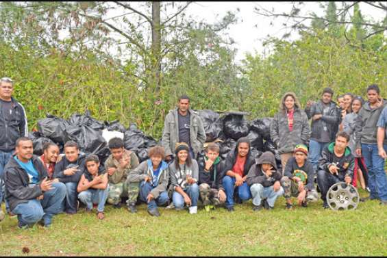 Ils nettoient leur quartier