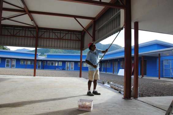 Report discret de l'ouverture de l'école bilingue de Païta Sud