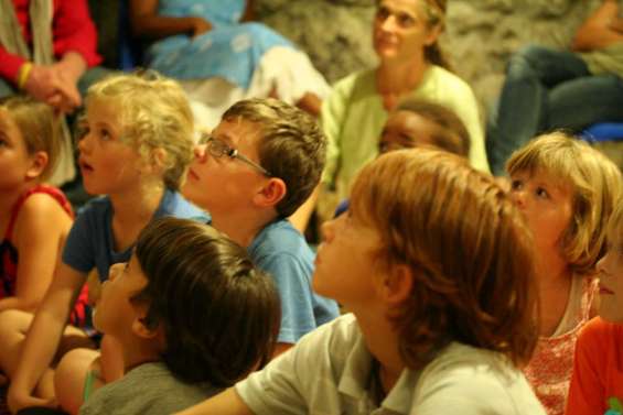 « Les contes humanisent »