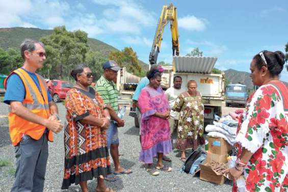 Familles sinistrées de Poum : la solidarité a fonctionné