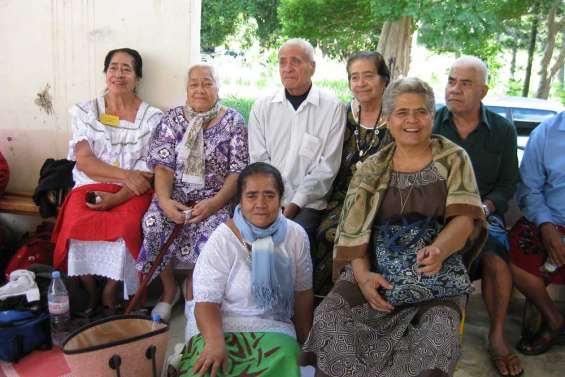 Une famille fait connaissance