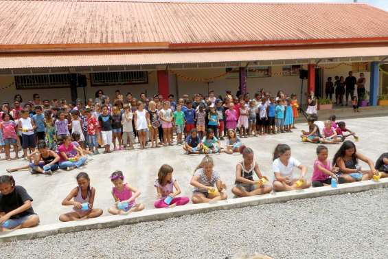La kermesse d'adieu d'Yvonne-Lacourt