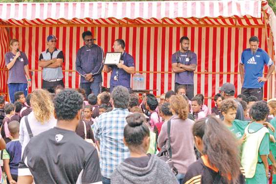 Des sportifs à fond les ballons