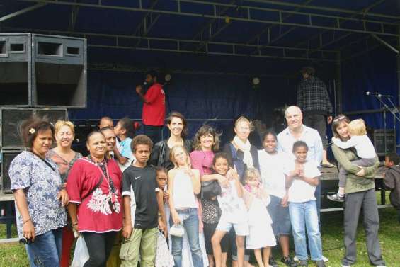 Et que chacun se mette à chanter