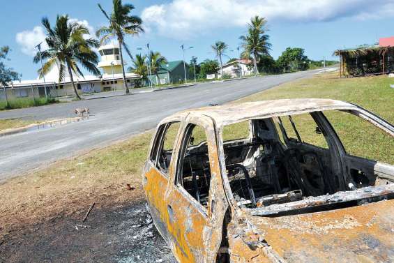 Maré choquée et divisée