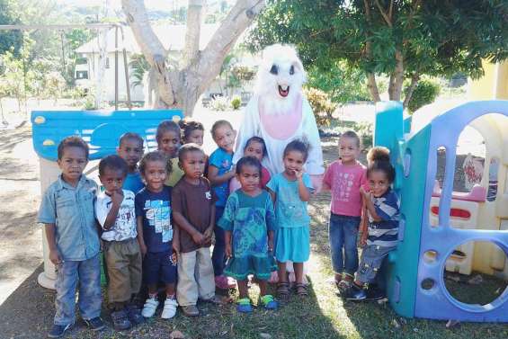 Un lapin à la maternelle