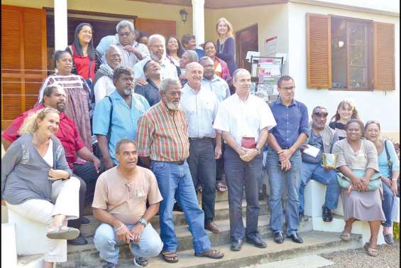 Visite autour d'un café