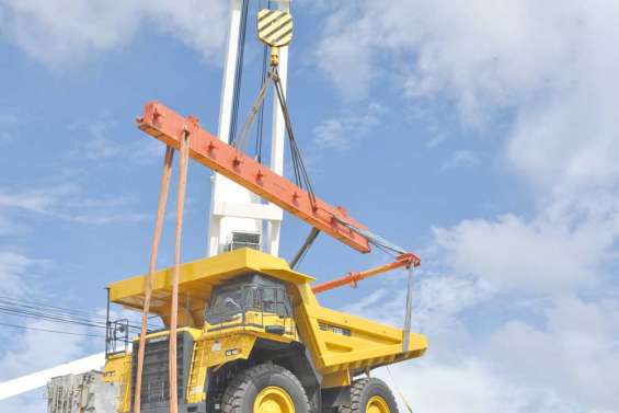 2 500 tonnes d'engins neufs