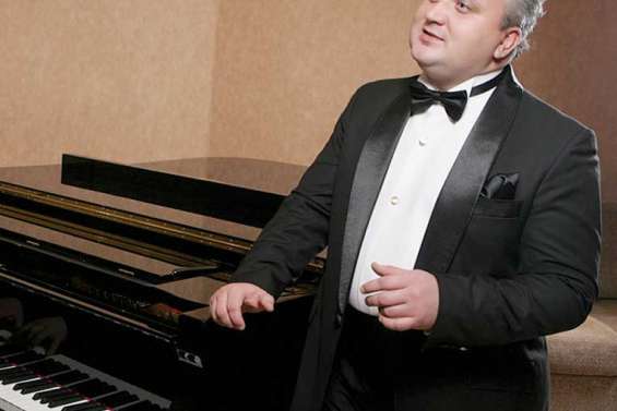 Un contre-ténor fan du Caillou