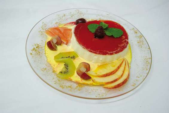 Panna cotta parfumée à l'amande