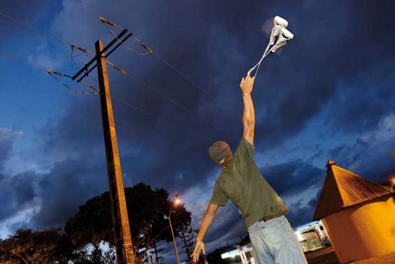 Comme des chaussures sur un fil