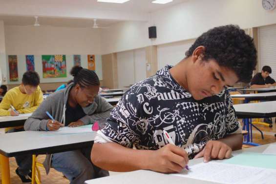 De l'écrit, mais pas seulement