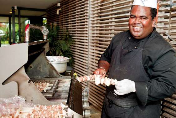 Les mariages culturels de Charles Teu