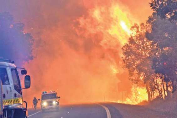 Un gigantesque incendie dans l'ouest australien