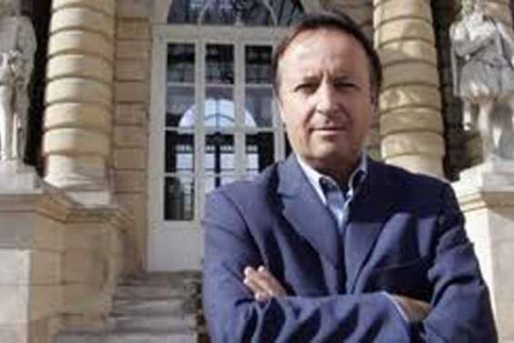 Le président du Sénat en Nouvelle-Calédonie