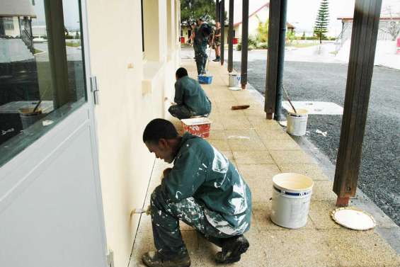 Au garde-à-vous pour le président