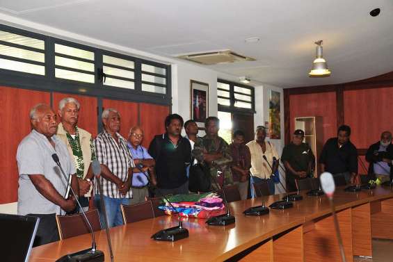 Les réunions succèdent aux réunions