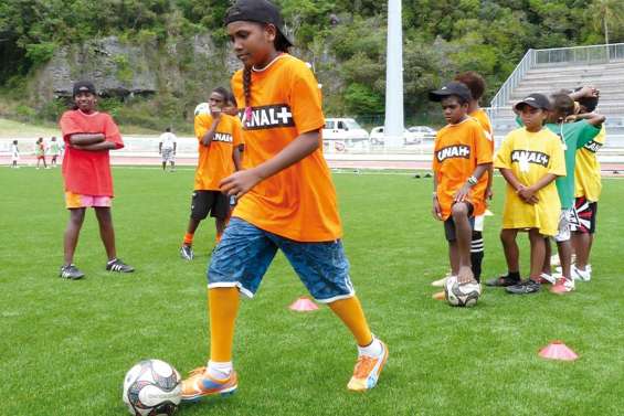 Les Lifou sont fous de foot