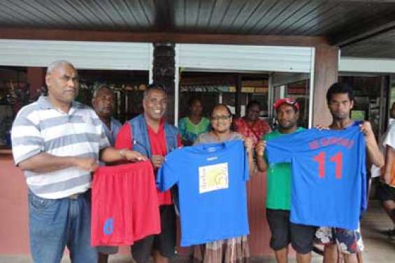 Qanono mouille son nouveau maillot