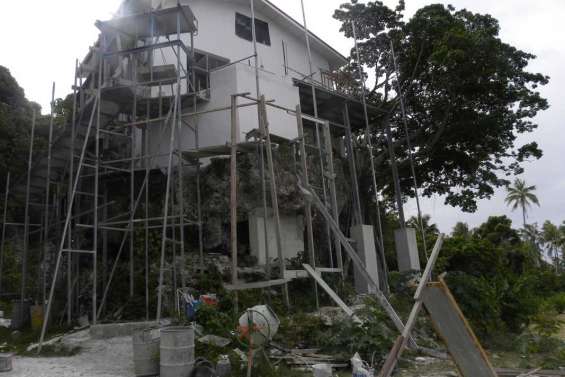 Une maison complètement perchée