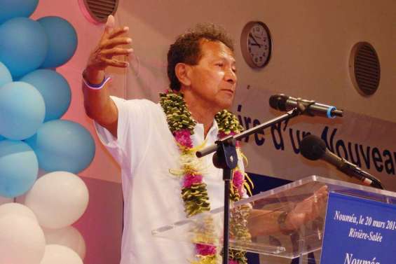 Un meeting en hommage