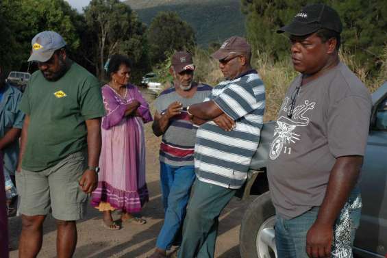 Blocage maintenu à Ouaco