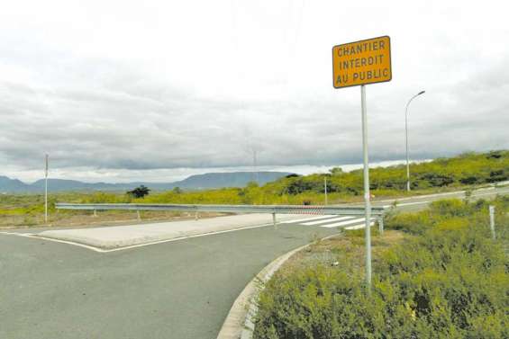 La route de Foué toujours barrée
