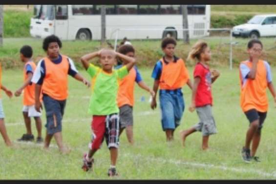300 jeunes se défoulent
