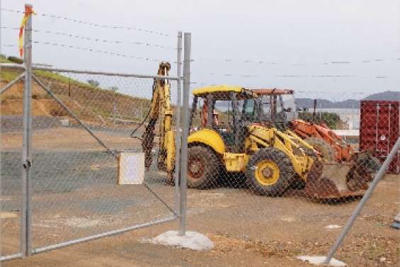 Avant la centrale, la plainte