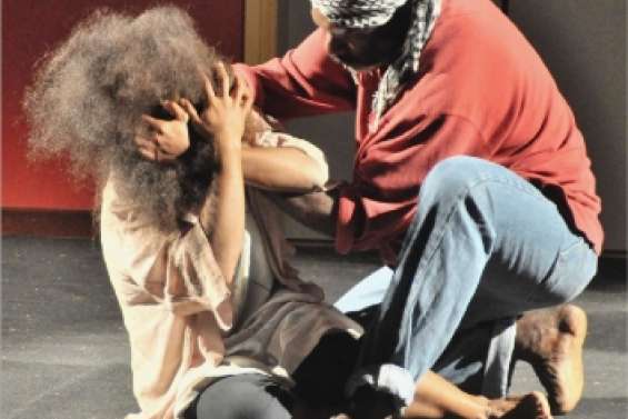 Une pièce électrochoc