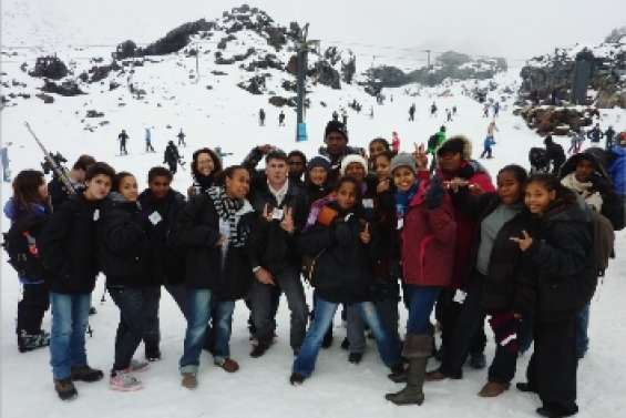 Les collégiens font du ski
