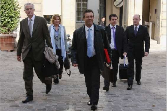 Les patrons défendent la défisc'