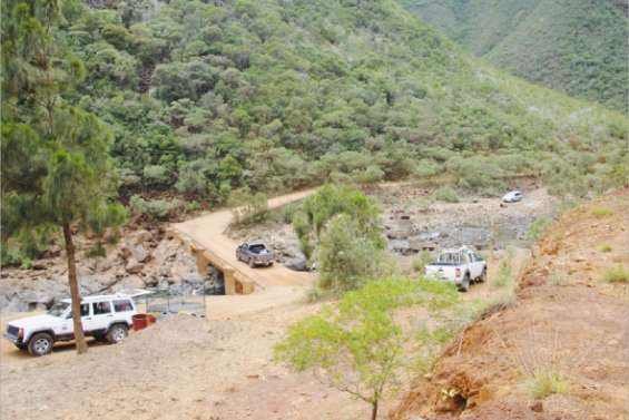 La rivière proche du tournant