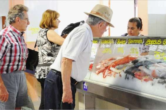 Le marché garde la pêche