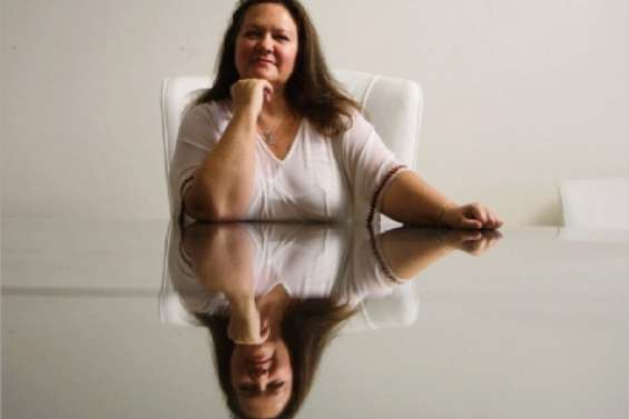 Gina écrase les médias