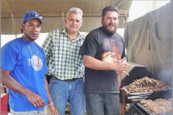 La kermesse  et la croix