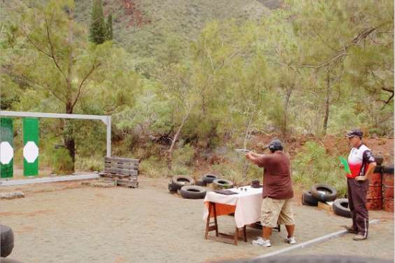 Ça sent la poudre dans la vallée