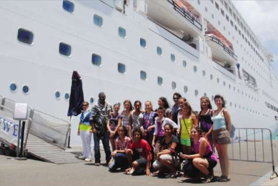 Les collégiens sur le pont