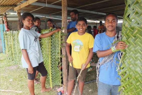 C'est la fête à la tribu