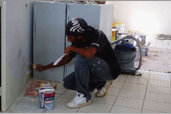 La jeunesse attendra un peu