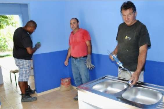 Une école tout en couleurs à la tribu de Nassirah