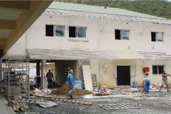 Deux salles en rénovation à terminer